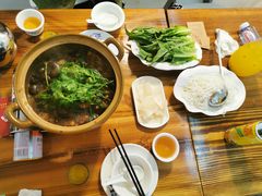 招牌必点-田螺鸡煲-食爺炭炉鸡煲·烧烤