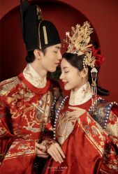 -挪娅婚纱摄影皇家会所