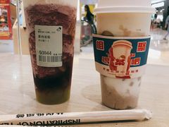 -喜茶(杭州滨江宝龙店)