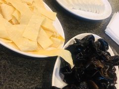 豆皮-湘肠香火锅店(团结湖店)