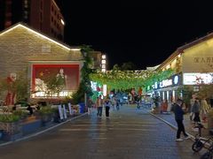 -巴陵广场