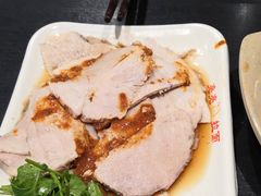 -亮亮面馆(经六路店)