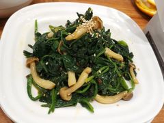蘑菇拌菠菜-晋家门·现炒家常菜(雨花客厅店)
