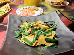 -宣威山野人家·云南菜·菌火锅(金碧店)