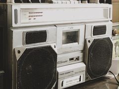 -亮佳鸿华二手市场