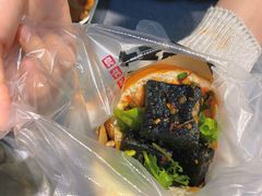 经典肉酱味臭豆腐-自黑豆夫·臭豆腐夹馍(四海唐人街店)