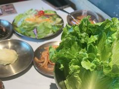 生菜叶-西塔老太太泥炉烤肉(望京一店)