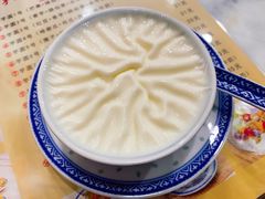 招牌双皮奶任意配-广信牛奶甜品世家(台东店)