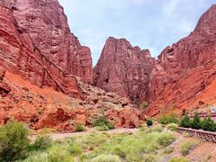 -天山神秘大峡谷