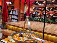 -老滇山寨•云南特色菜•地方菜•民族风情歌舞表演(金碧店)