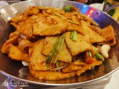 -鑫巴蜀小镇 · 水煮鱼专研店(玉桥店)