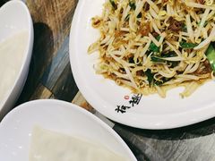 -小红鲸·海鲜餐厅(轸大路店)