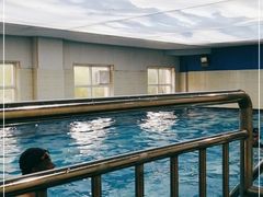 -小海豚国际游泳培训中心(松江九亭店)