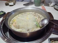 -喃喃椰·糟粕醋·椰子鸡火锅(七堡花园店)
