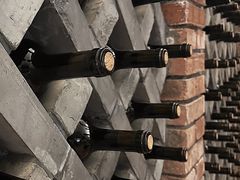 -源石酒庄