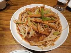 -泉畔人家·老济南经典鲁菜(大明湖店)