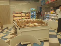 -85度C(生甜甜圈研究工坊·上海局门店)