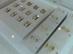 -新世界百货(明洞总店)