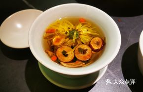 Yueyue Eight Treasure Tea