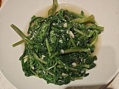 -杨氏青龙虾·吃蟹季(金盛路总店)
