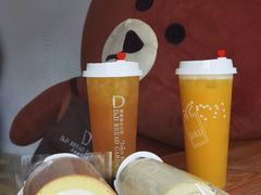 -顶东面包花园·生日蛋糕(世博店)