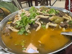 -余杨鸭鸭餐厅