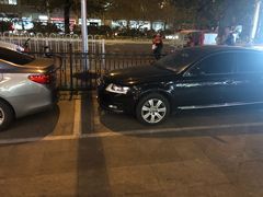 -寰岛博雅大酒店·停车场