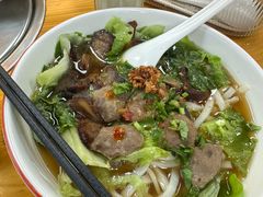 -明姨仔潮汕美食·碳炉猪脚·汕尾牛腩饭·起片鸡煲(起义路店)