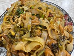 -老头爱马仕酸豇豆炒饭(丰富路店)