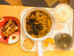 山城麻辣素香锅-轻蔬不用等·素食(江苏路店)