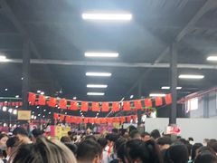 -嘿哟动霸CHUA·新潮玩运动娱乐中心·蹦床滑冰团建乐园