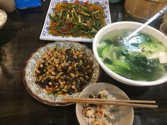 -聚八方土菜馆(余松路店)