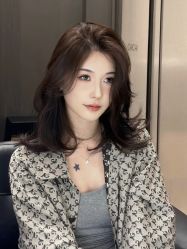 -妃格美发沙龙·烫发·染发