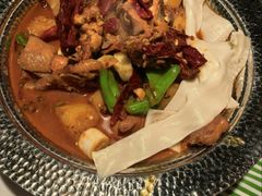 新疆经典大盘鸡-楼兰新疆菜(江宁万达店)