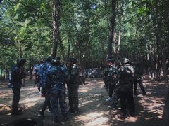 -亲兄弟真人CS团建拓展基地