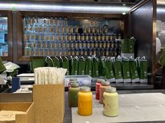 牛油果草莓卡士-野萃山·潮汕厚果汁(十亩地店)