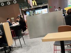大堂-麦当劳(北京大兴机场二层国内到达(安检外)店)
