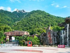 -巨石山景区