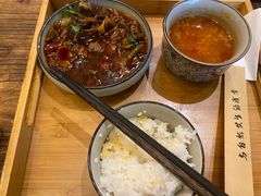 红焖牛肉饭-三十三碗黄牛肉面(东原1891店)