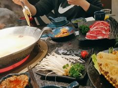 -湊湊火锅·茶憩(打浦桥日月光店)