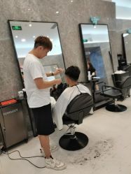 -TONI&GUY
