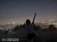 -鬼笑石后山停车场