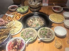 -大众跷脚牛肉馆·非遗传承单位(峨眉山店)