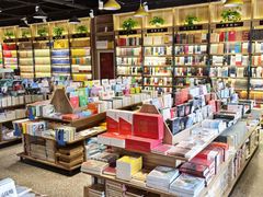 -雨丝书店(综合商业楼店)
