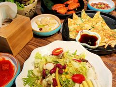 -明洞阿姨·韩式酱蟹烤肉·创意料理(三元桥店)