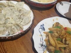 -东来菜馆•手抓海鲜家常菜•海鲜锅贴(鸽子窝店)