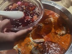 -野山舂·贵州现舂酸汤火锅(鸿通城店)