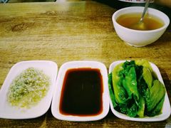 -煲煲香快餐(南京路店)