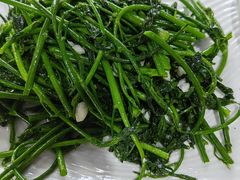 -黄记四更烤乳猪店