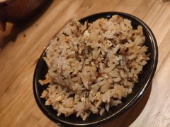 土匪炒饭-龙头烤羊排•烤全羊•精酿扎啤(厦滘店)